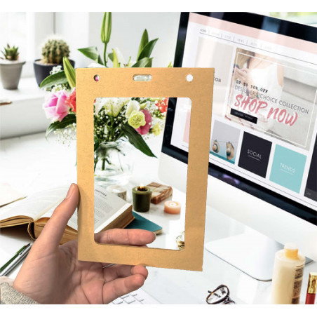 Porte badge vide ouvert des 2 cotés